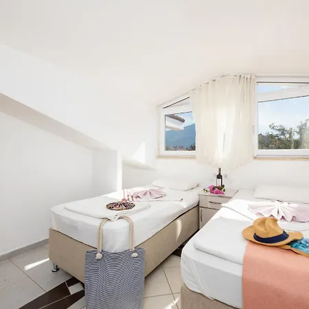 Grand Prestige Apart Otel 4*